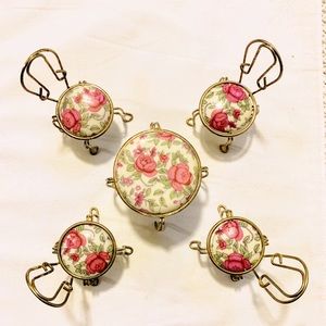 Dollhouse brass parlor set with pink flowers.